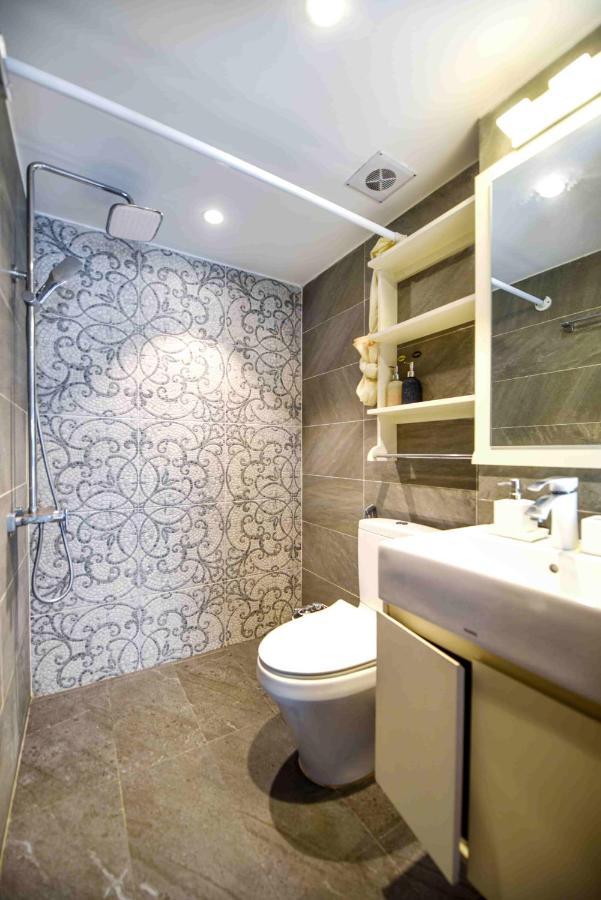Ty House Apartment Managed By Lily Home Hanoi Buitenkant foto